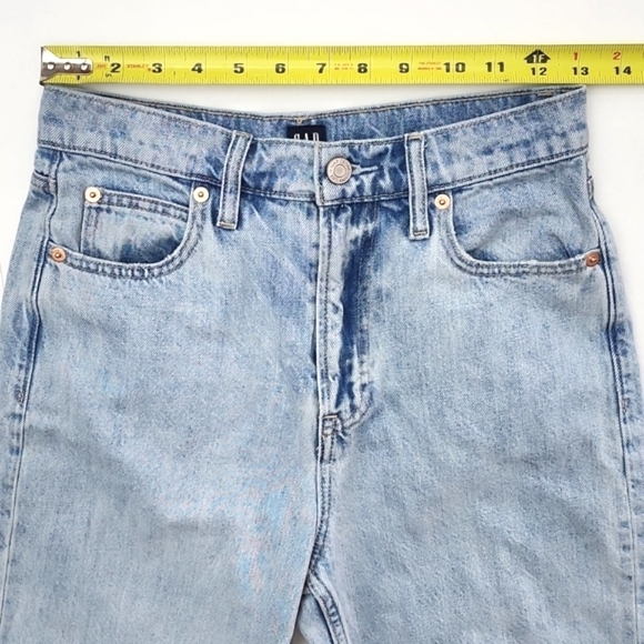 GAP Women's 1969 Mom Jeans Faded Blue Denim  Size 2 / 26 - Picture 13 of 15